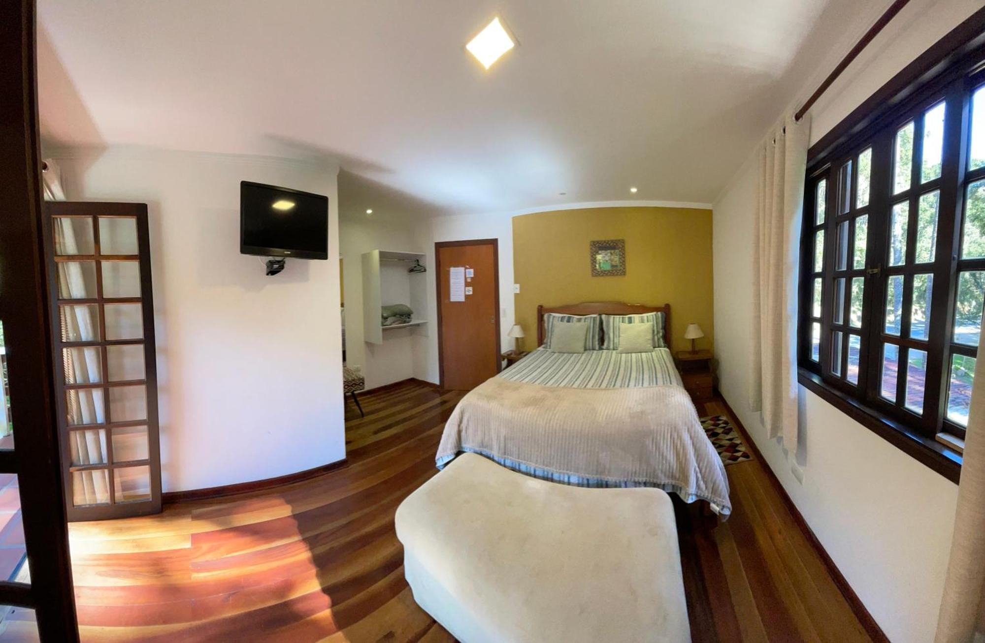 Quarto Deluxe com Cama Queen-size